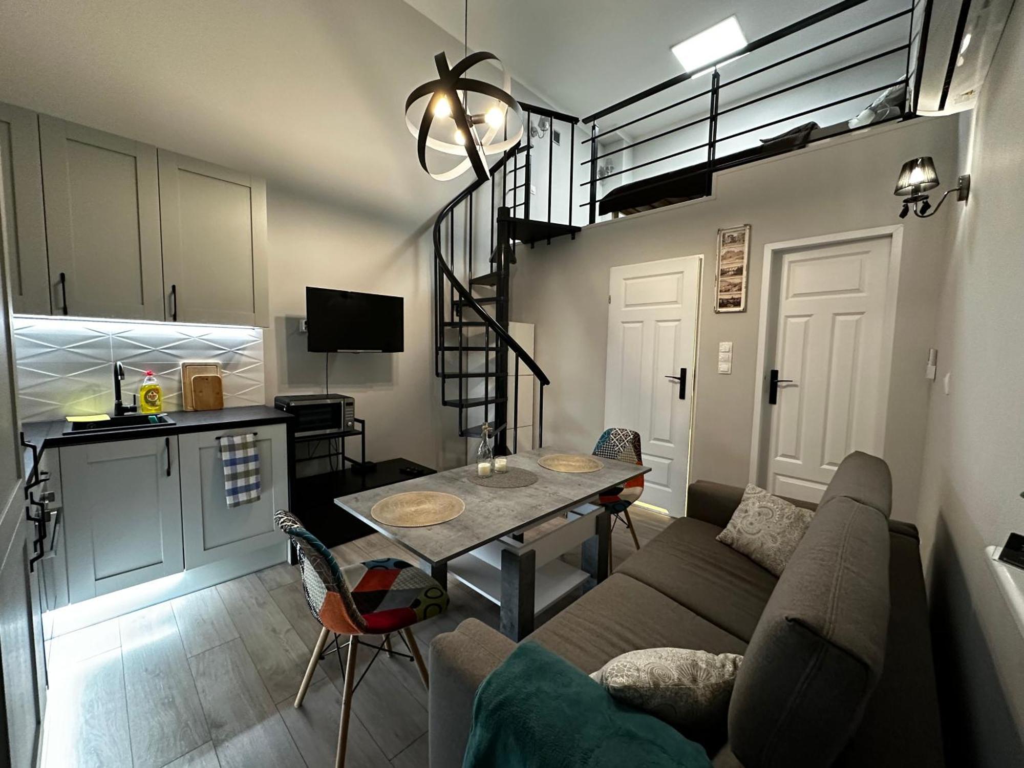 Miniapartament Jelonka Єленя-Ґура Екстер'єр фото
